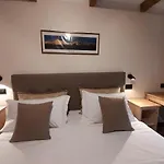 Astoria Hotel 3*