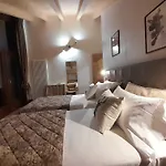 Astoria Hotel 3*