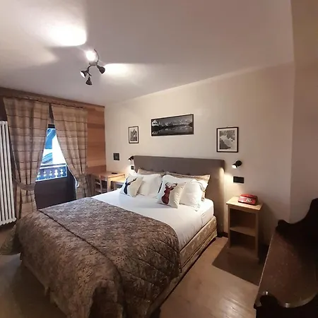 Astoria فندق كورمايور