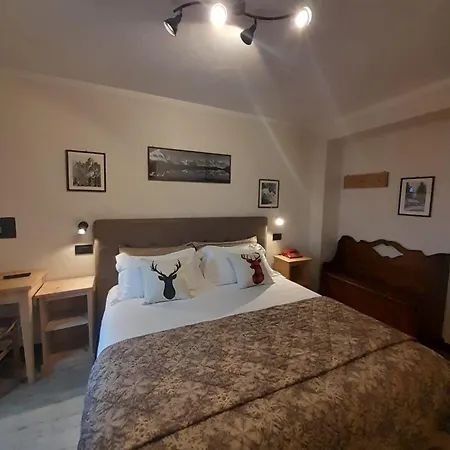 Astoria Hotel 3*