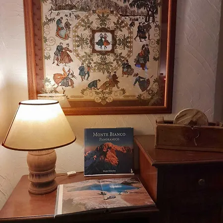 Astoria كورمايور